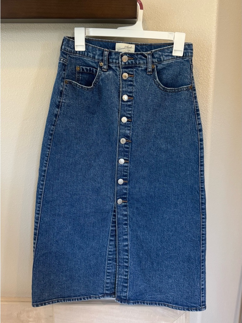 Universal Thread Button-Front Midi Denim Skirt in Classic Blue